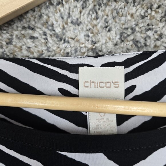 Chicos Top Womens 0 US Small Black Animal Print Scoop Neck Blouse Casual Ladies - Picture 6 of 7